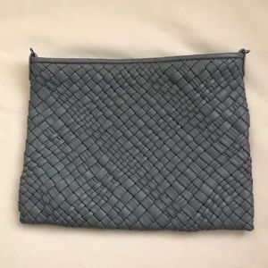 Falor leather crossbody